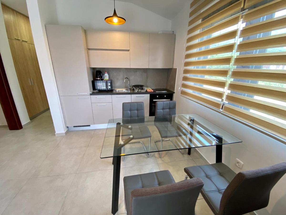 Petrovac Villa Dolphin Apartments מראה חיצוני תמונה