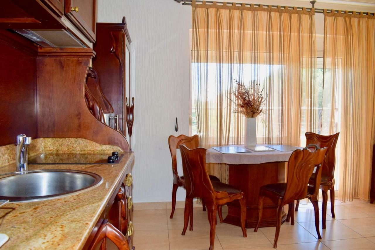 Petrovac Villa Dolphin Apartments מראה חיצוני תמונה